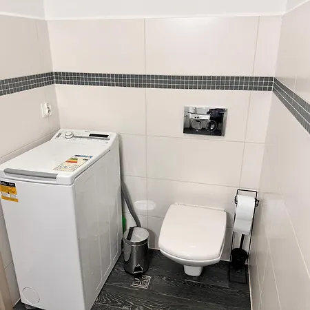 Juhas Διαμέρισμα *